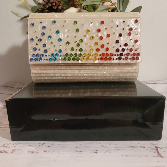 Crystal Embellished Party Clutch KURT GEIGER LONDON - Picture 13 of 13